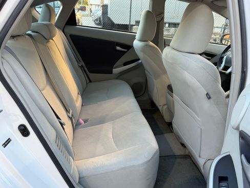 Used 2010 Toyota Prius image 14