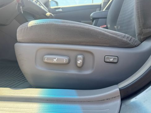 Used 2005 Toyota Camry LE FWD image 24
