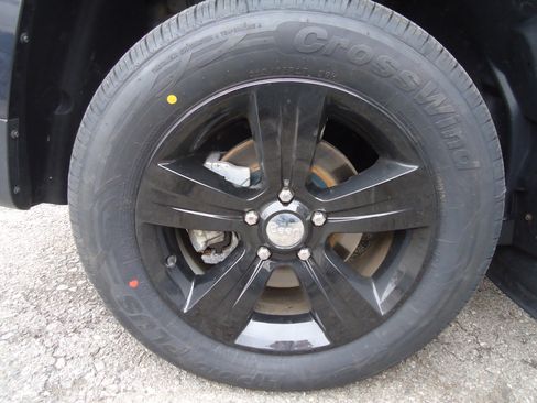 Used 2015 Jeep Patriot Limited image 19