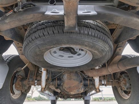 Used 1999 Ford F350 XLT image 89