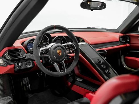 Used 2015 Porsche 918 Spyder AWD/4WD image 9