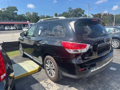 Used 2013 Nissan Pathfinder FWD image 4