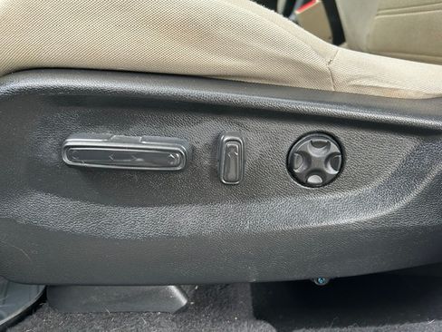 Used 2017 Honda CR-V AWD EX image 25
