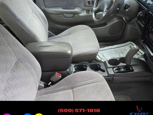 Used 2004 Toyota Tacoma PreRunner image 19