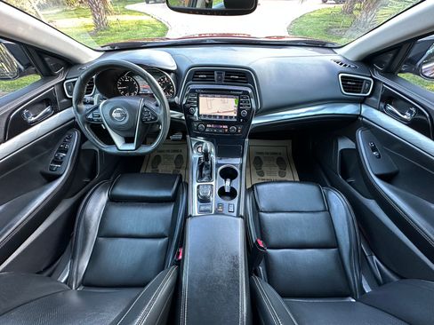 Used 2016 Nissan Maxima SR FWD image 9