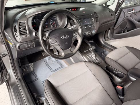 Used 2016 Kia Forte EX image 7
