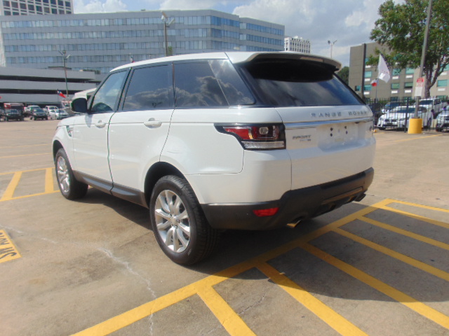 Used 2015 Land Rover Range Rover Sport HSE AWD/4WD image 4