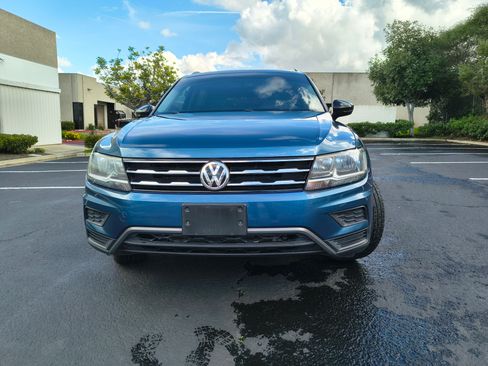 Used 2019 Volkswagen Tiguan SE w/ Appearance FWD image 4