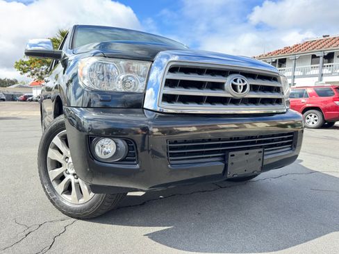 Used 2011 Toyota Sequoia Limited image 12