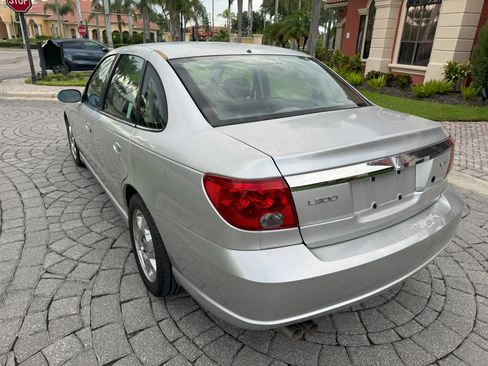 Used 2005 Saturn L-Series L300 image 4