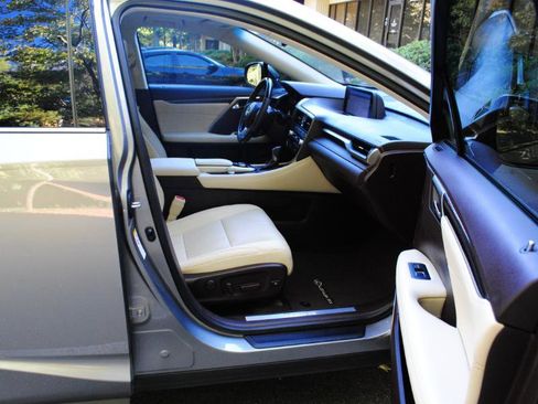 Used 2019 Lexus RX 350 Luxury image 8