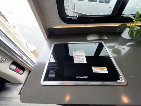 Used 2020 Mercedes-Benz Sprinter 4500 image 10