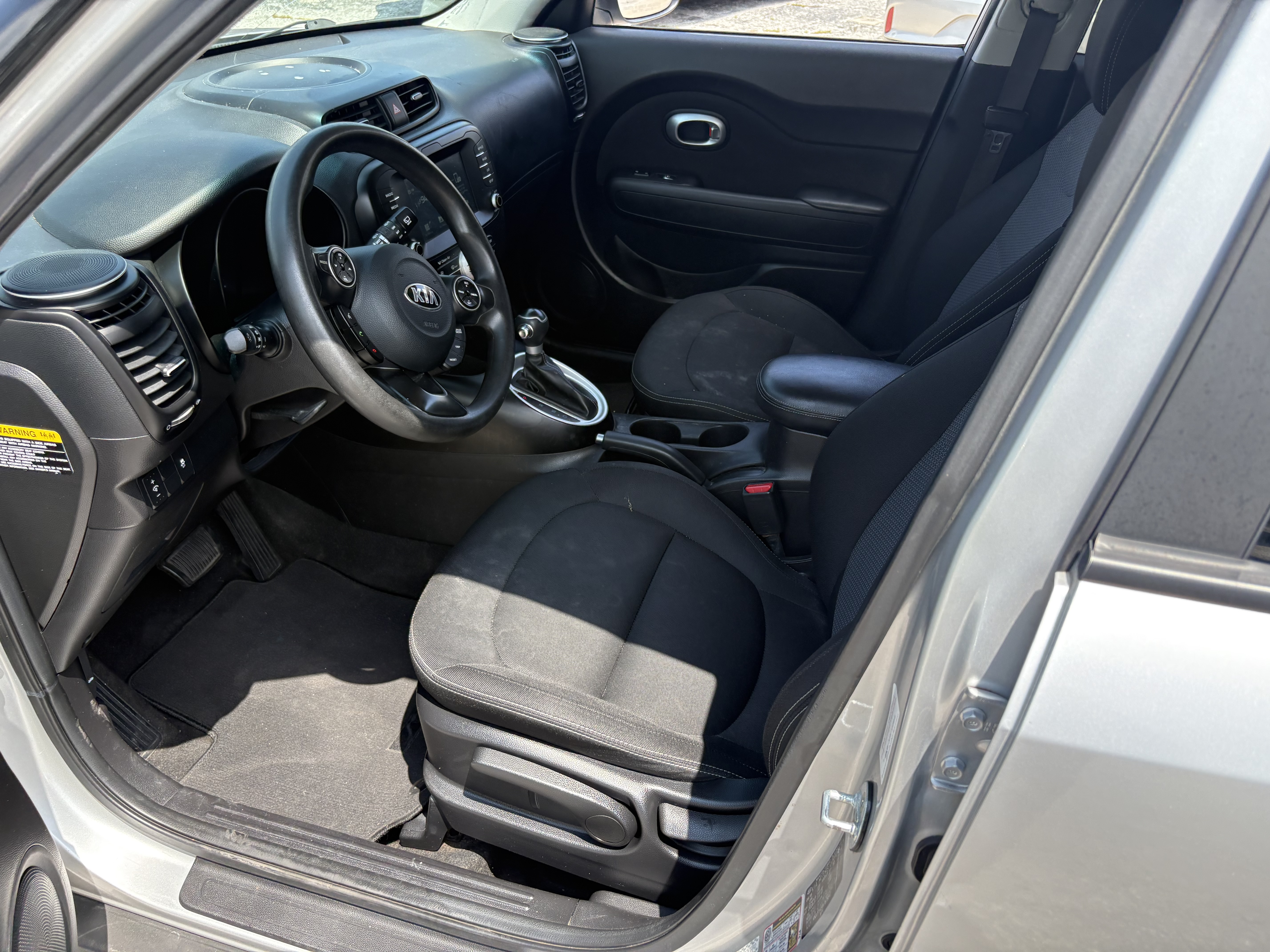 Used 2019 Kia Soul + FWD image 6