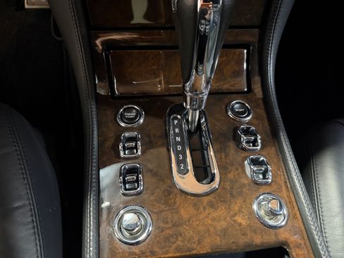 Used 2005 Bentley Arnage T image 28