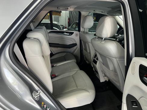 Used 2015 Mercedes-Benz ML 350 image 16