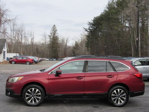 Used 2017 Subaru Outback 2.5i Limited image 4