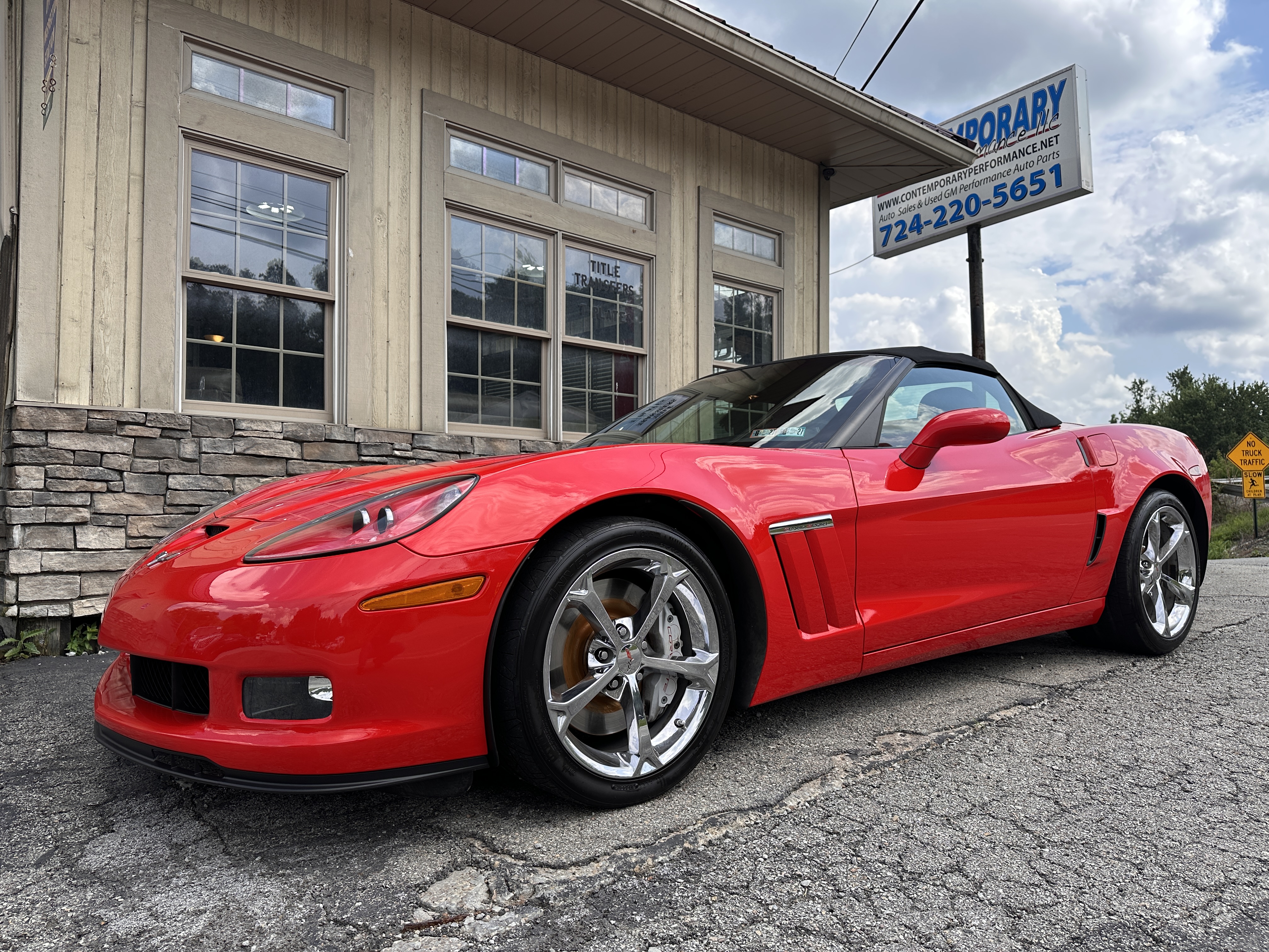 Used 2011 Chevrolet Corvette Grand Sport Convertible w/ 3LT RWD image 1