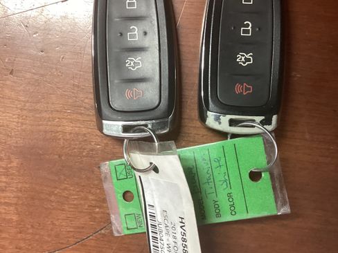 Used 2018 Ford Escape Titanium image 20