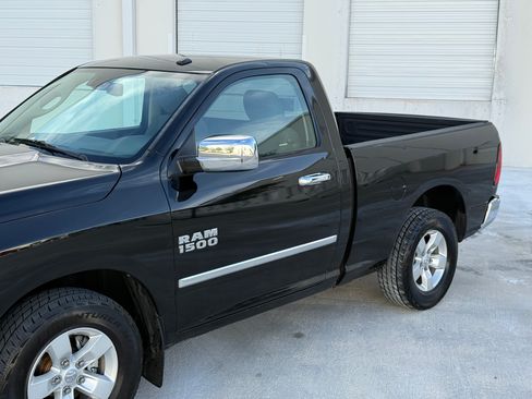 Used 2013 RAM 1500 ST RWD image 25