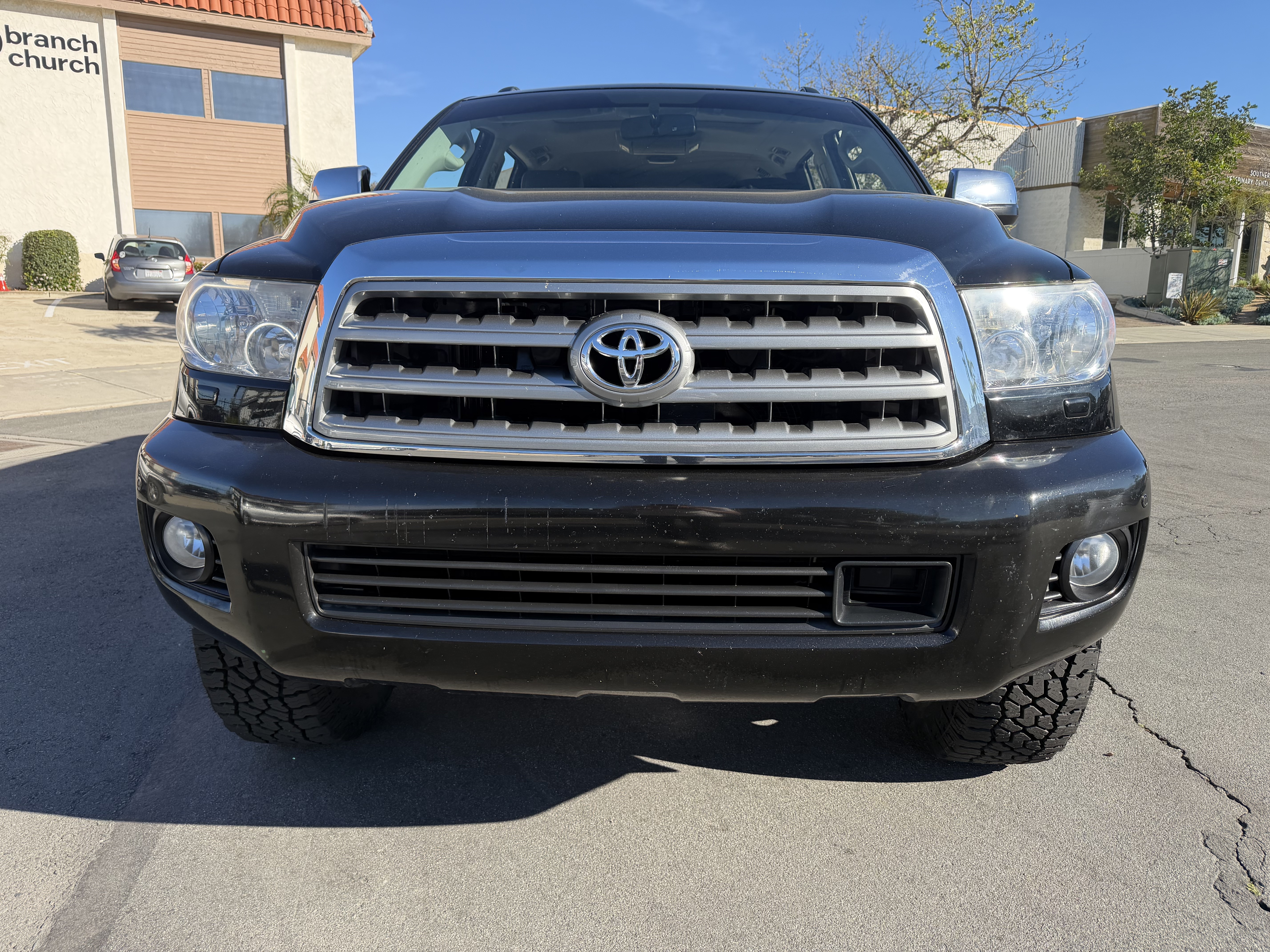 Used 2012 Toyota Sequoia Platinum AWD/4WD image 9