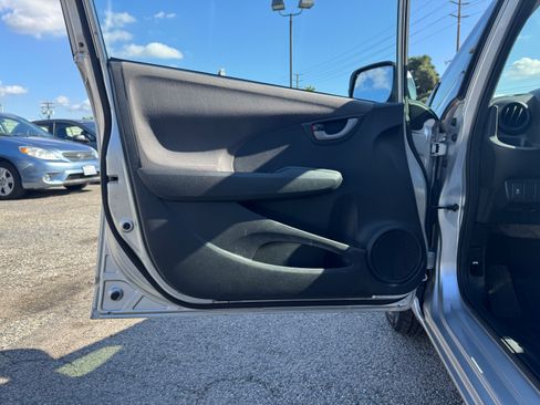 Used 2013 Honda Fit image 21