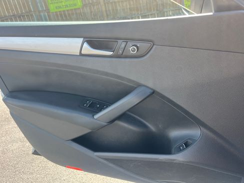 Used 2013 Volkswagen Passat TDI SE image 10