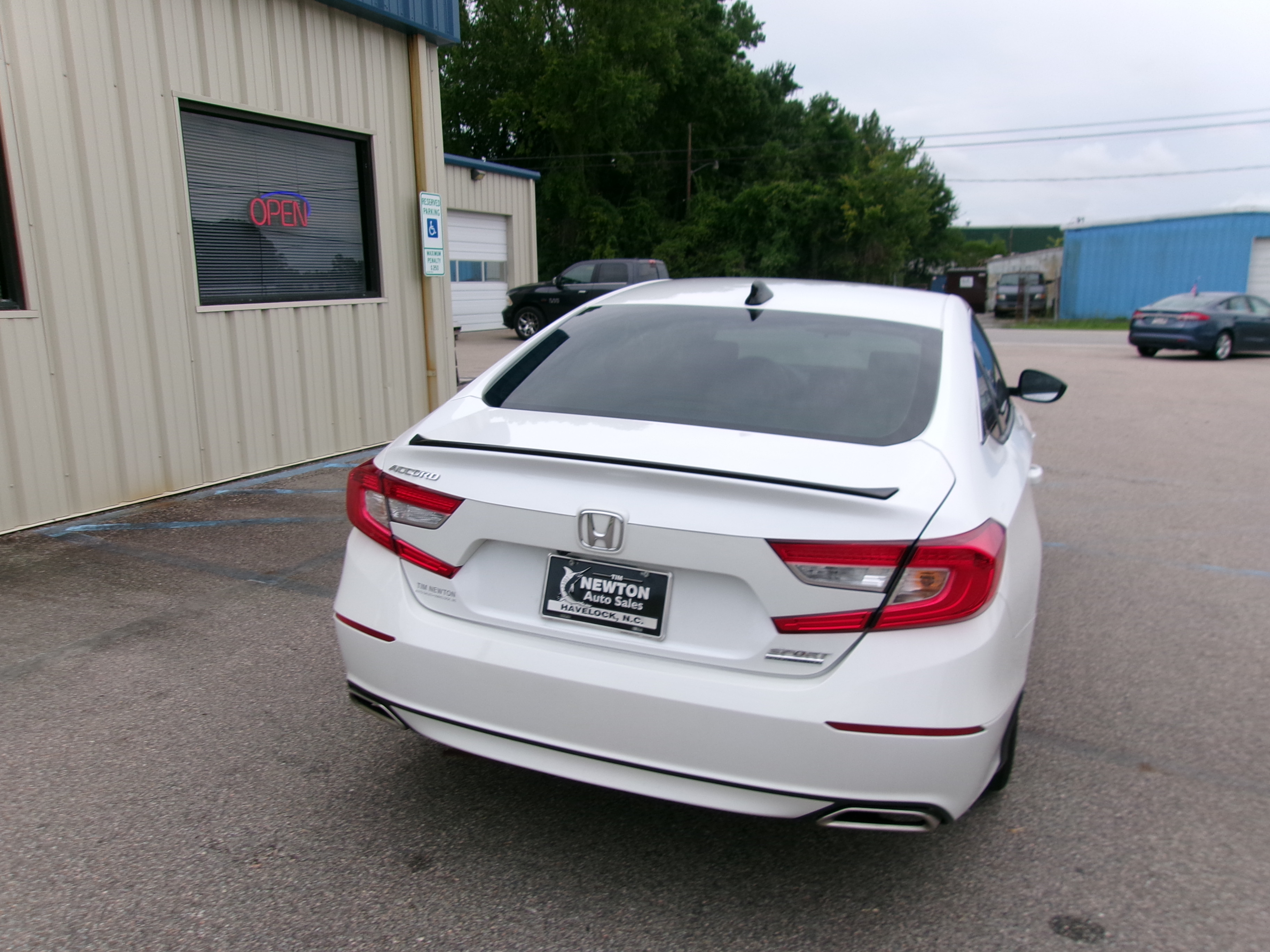 Used 2022 Honda Accord 1.5T Sport Special Edition image 15