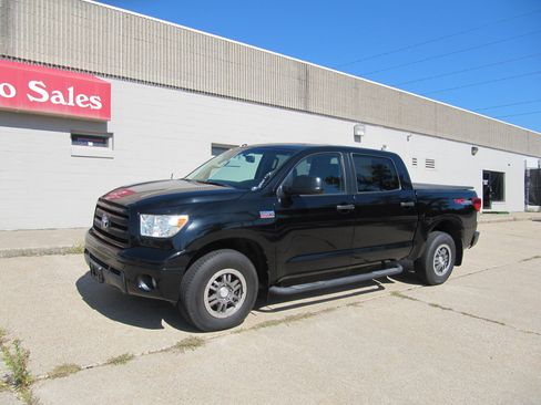 Used 2010 Toyota Tundra 4x4 CrewMax image 56
