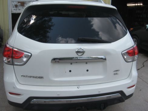 Used 2013 Nissan Pathfinder 4WD image 5