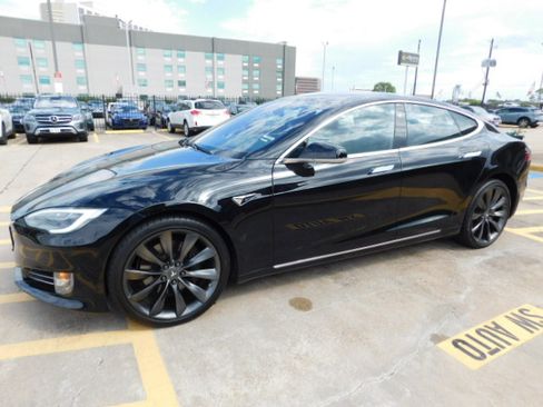 Used 2018 Tesla Model S 75D image 4