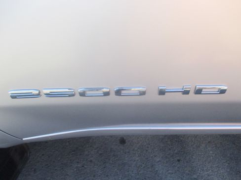 Used 2022 GMC Sierra 2500 SLE image 18