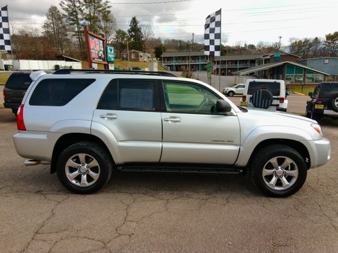 Used 2007 Toyota 4Runner Limited image 1