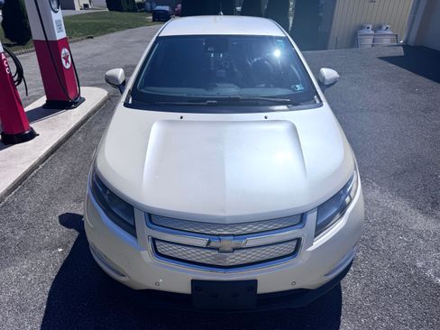 Used 2014 Chevrolet Volt Premium FWD image 2