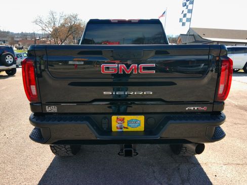 Used 2022 GMC Sierra 2500 AT4 image 11