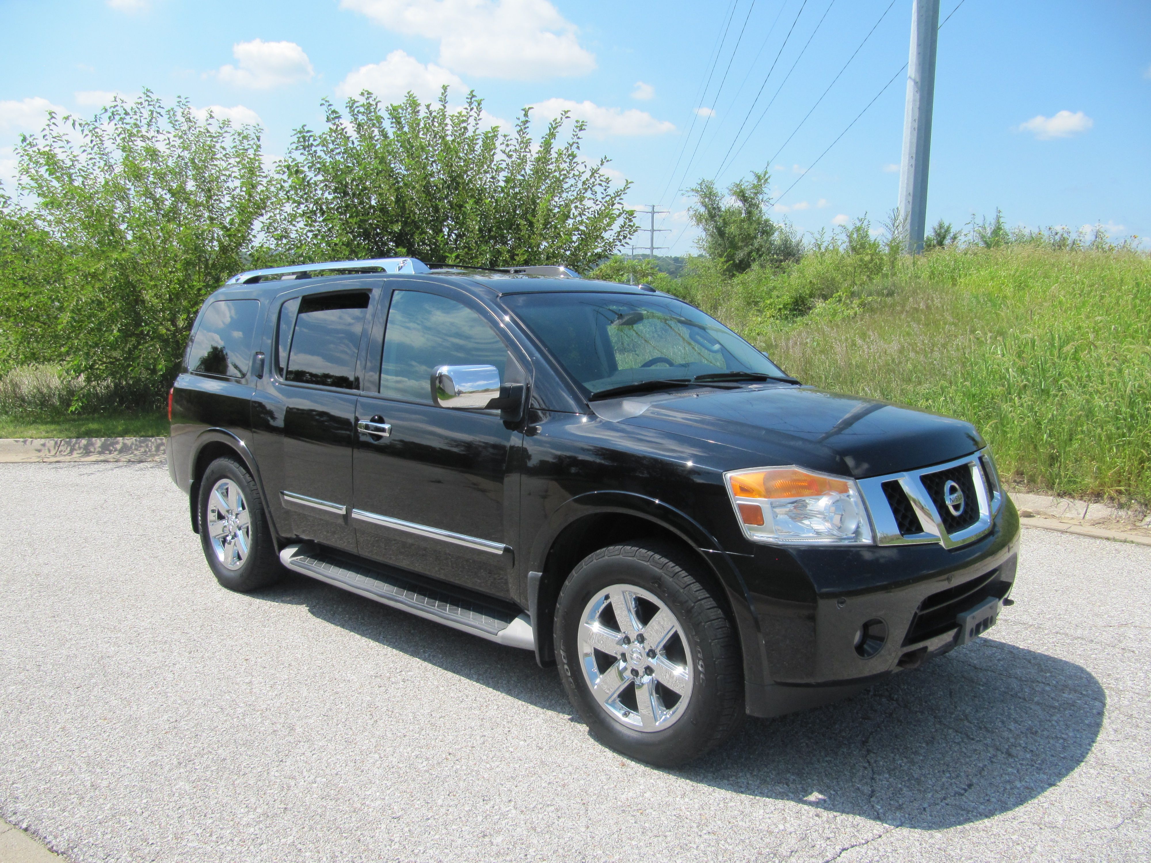 Used 2014 Nissan Armada Platinum AWD/4WD image 9