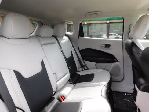 Used 2020 Jeep Compass Limited image 20