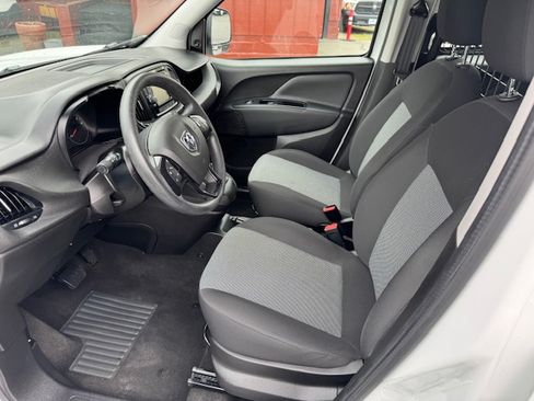 Used 2021 RAM ProMaster City Tradesman image 9