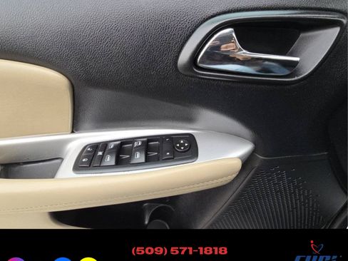 Used 2016 Dodge Journey SE image 11