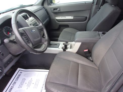Used 2012 Ford Escape XLT image 5