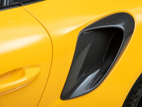 Used 2018 Porsche 911 GT2 RS image 66