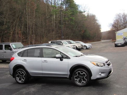 Used 2013 Subaru XV Crosstrek 2.0i Limited image 14