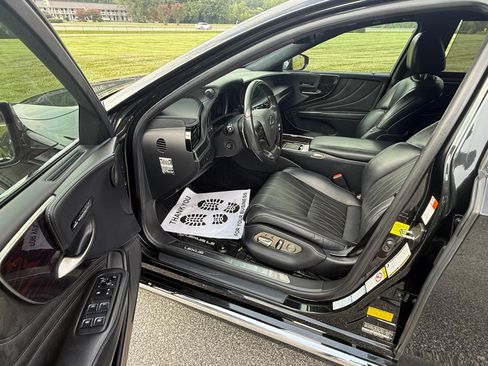Used 2018 Lexus LS 500 AWD image 9