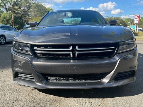 Used 2015 Dodge Charger SE image 8