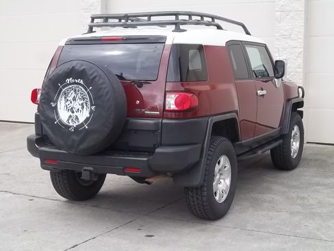 Used 2008 Toyota FJ Cruiser image 5