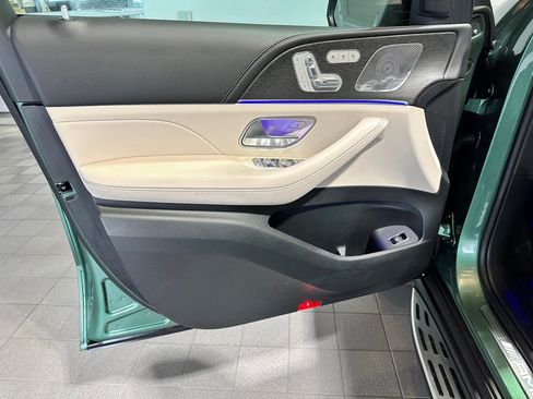 Used 2025 Mercedes-Benz GLE 53 AMG image 11