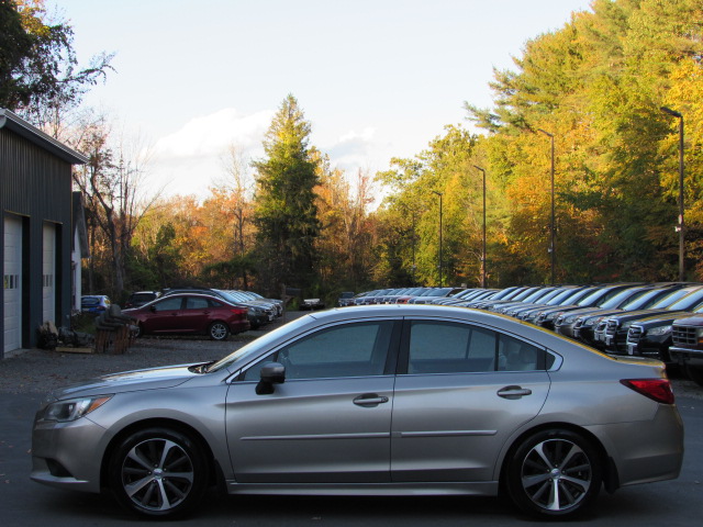 Used 2015 Subaru Legacy 2.5i Limited AWD/4WD image 4
