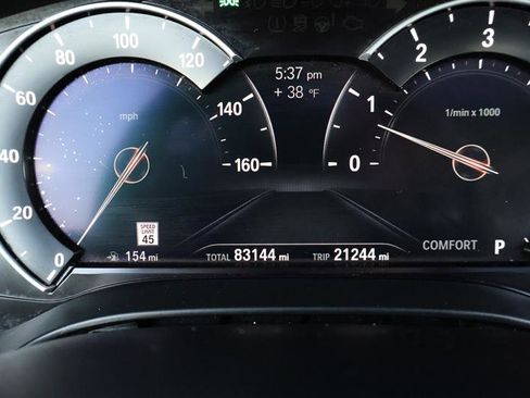 Used 2018 BMW 530i xDrive image 25