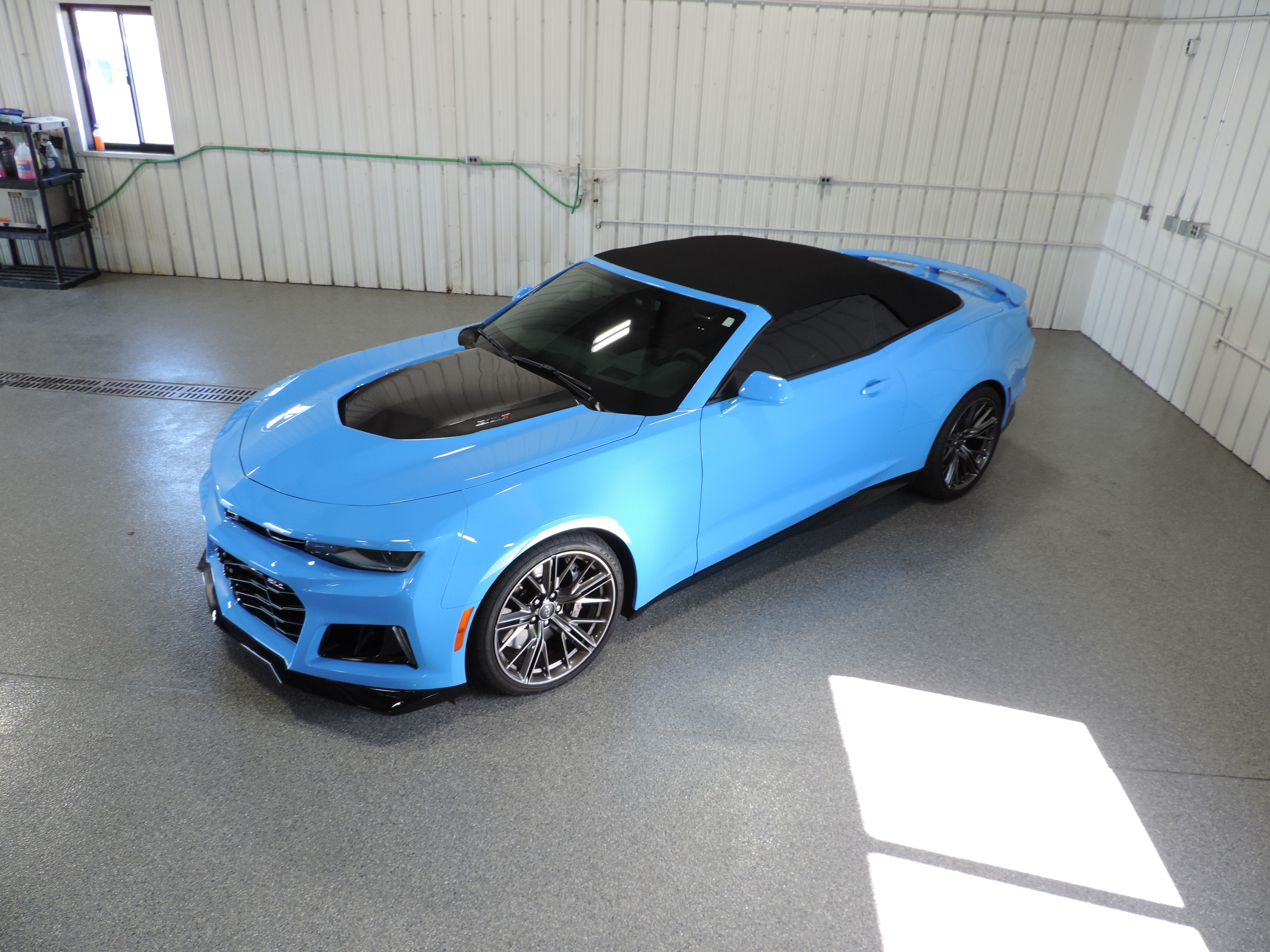 Used 2022 Chevrolet Camaro ZL1 Convertible RWD image 23