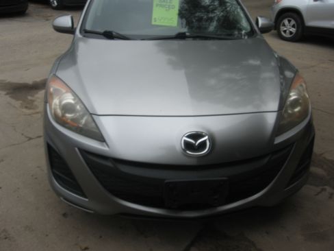Used 2010 MAZDA MAZDA3 i image 2