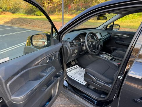 Used 2021 Honda Ridgeline Sport image 13